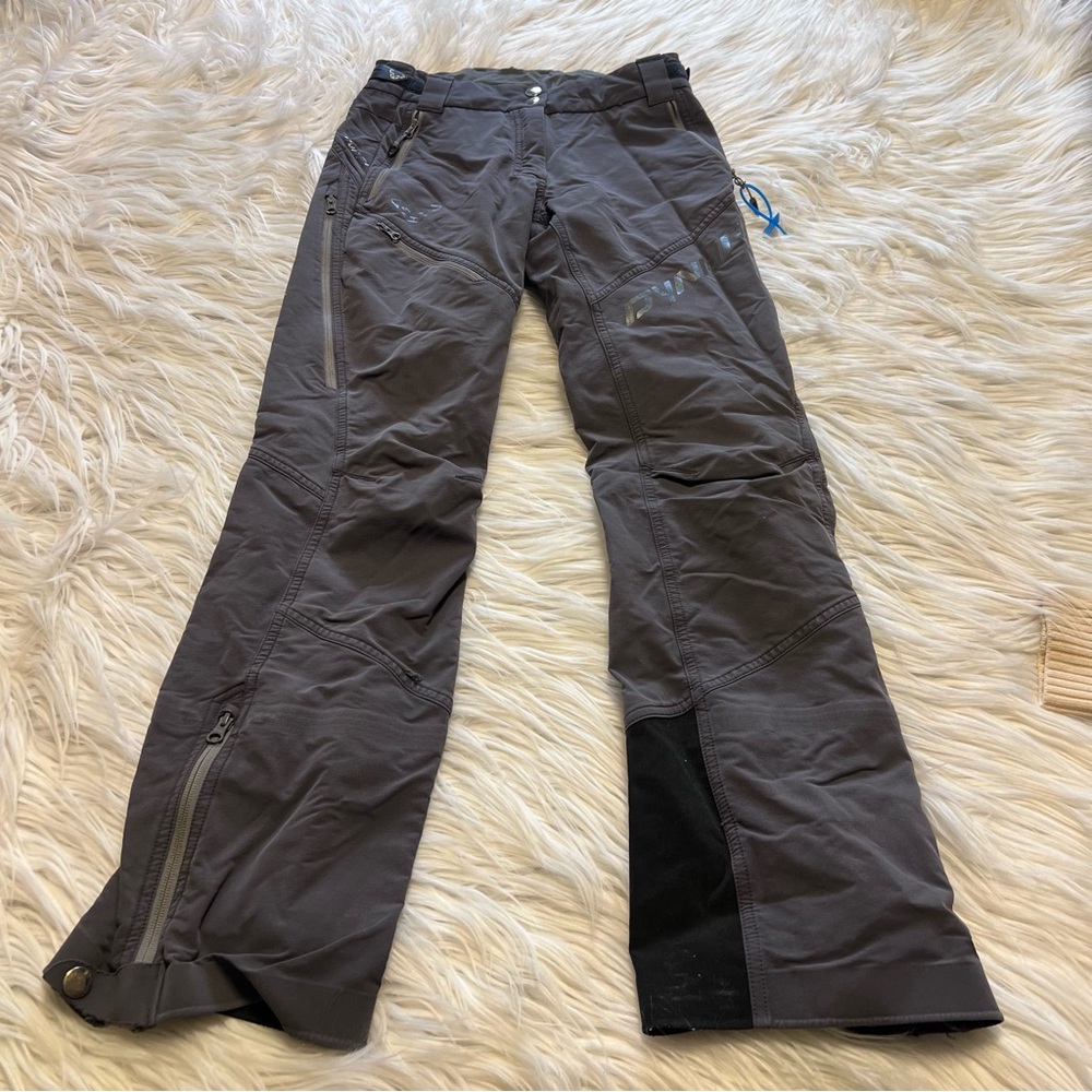 DYNAFIT ski co Gray Pants with Black Details